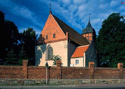 Żukowo, kościół 040554d polska europa fot. Wojciech Wójcik
